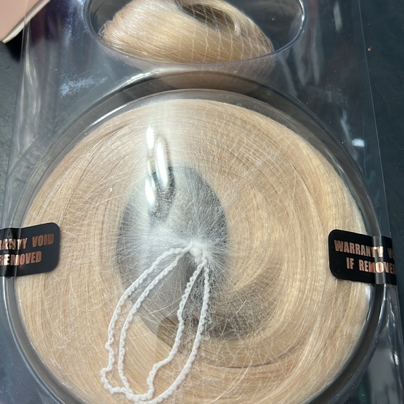 SILK SEAM CLIP-IN, WALNUT BROWN/ASH BLONDE
Brand New in Packaging - Picture 4 of 5